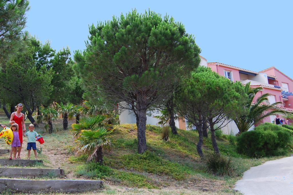 Lagrange Grand Bleu Vacances - Residence Le Village Des Aloes Cerbère Buitenkant foto